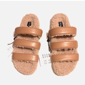 Roam Women’s Slippers Faux Fur Tan  Sz Euro 40 Slip On